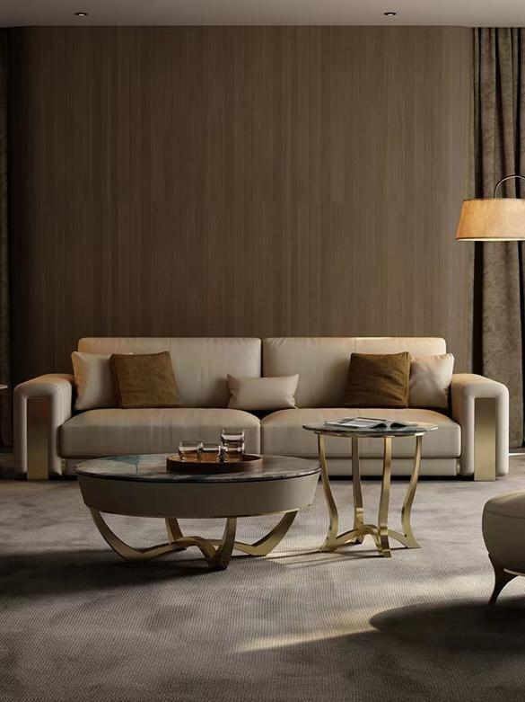 Luxurious Leather Sofa Set